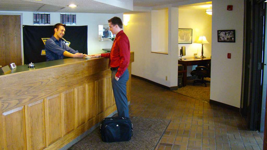 Hampton Inn & Suites Houghton Interior photo